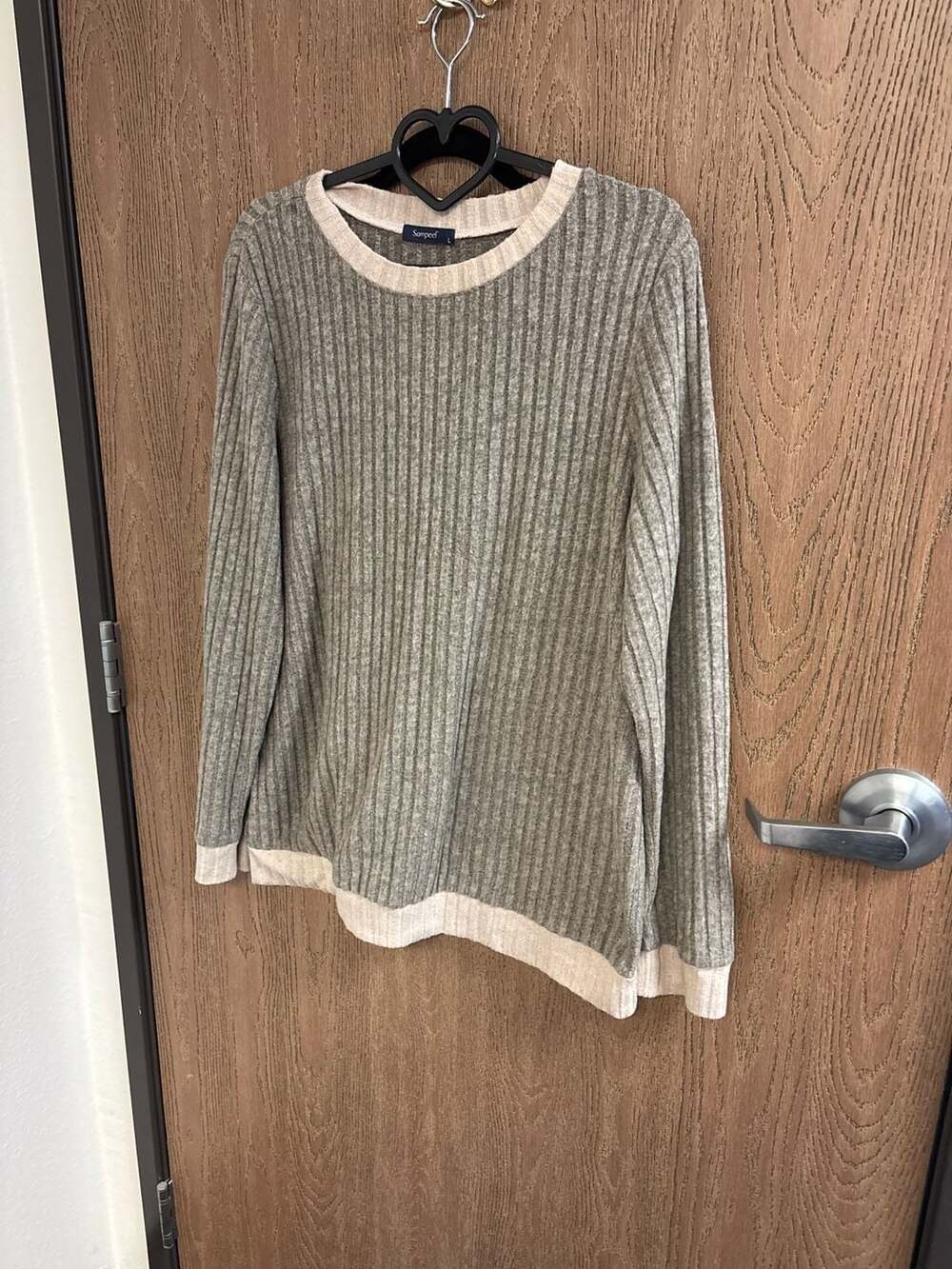 Sampeel Ribbed Knit Long Sleeve Crew Neck Top with Contrast Trim Size L